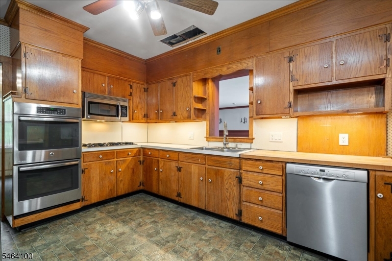 42 Academy St Property Photo 26