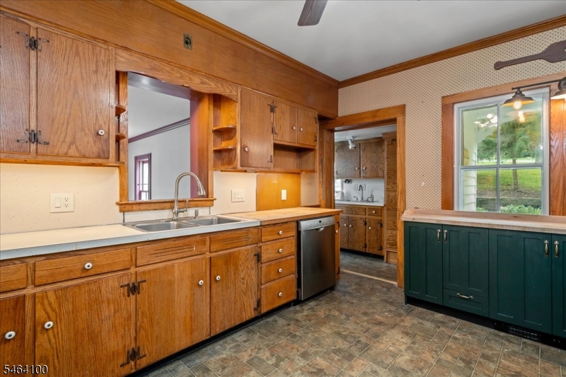 42 Academy St Property Photo 27