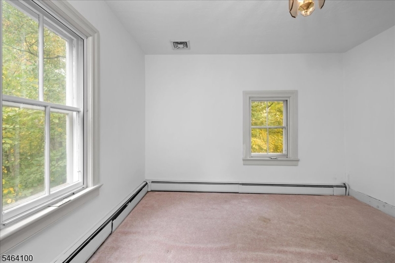 42 Academy St Property Photo 30