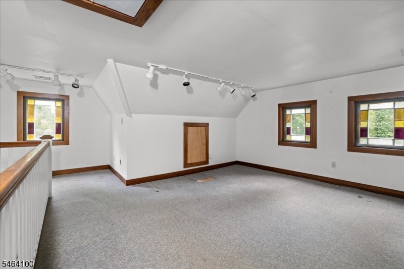 42 Academy St Property Photo 40