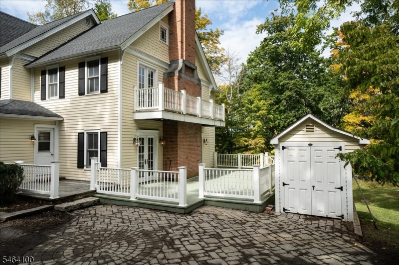42 Academy St Property Photo 43