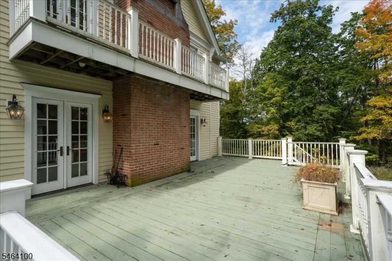 42 Academy St Property Photo 44