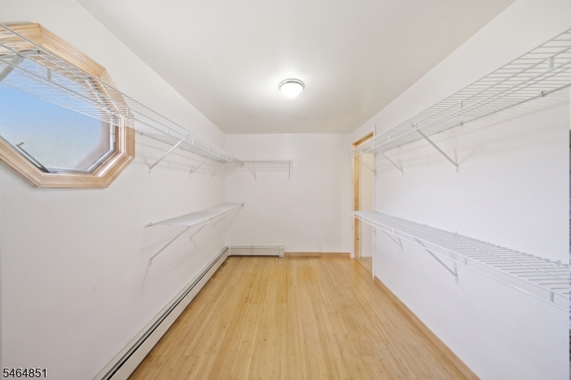 15 Spruce Pl Property Photo 9