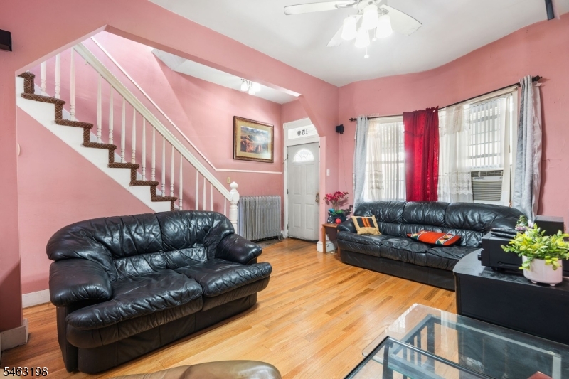 159 Boyd Ave Property Photo 3