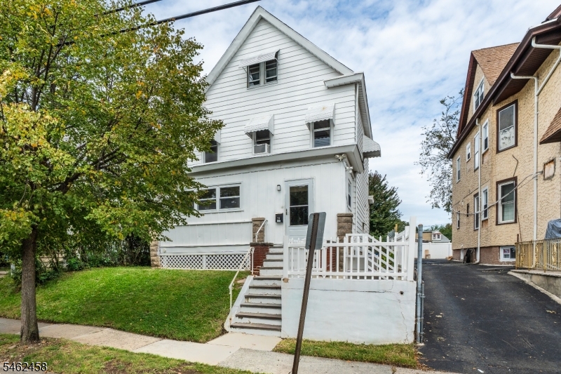 28 Prescott Ave Property Photo 1