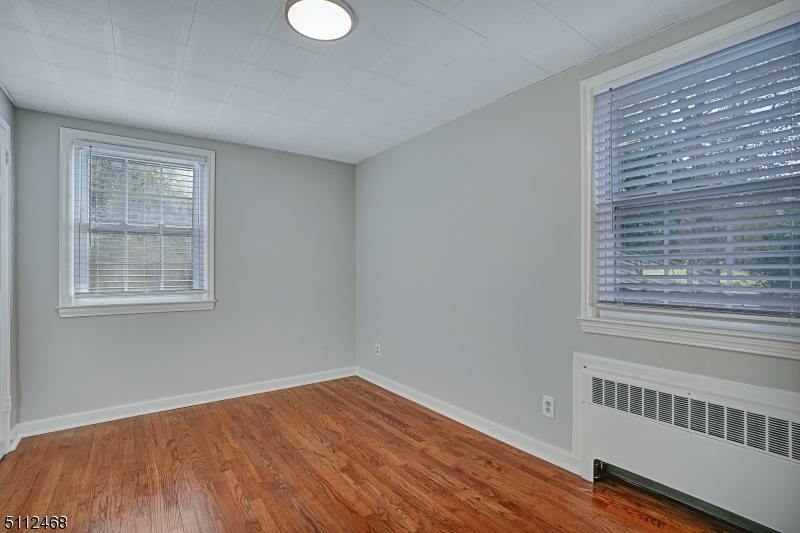 445 Morris Ave 7-d 7-d Property Photo 7