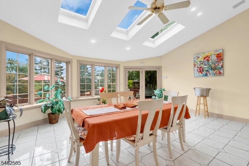47 Rustic Trl Property Photo 16