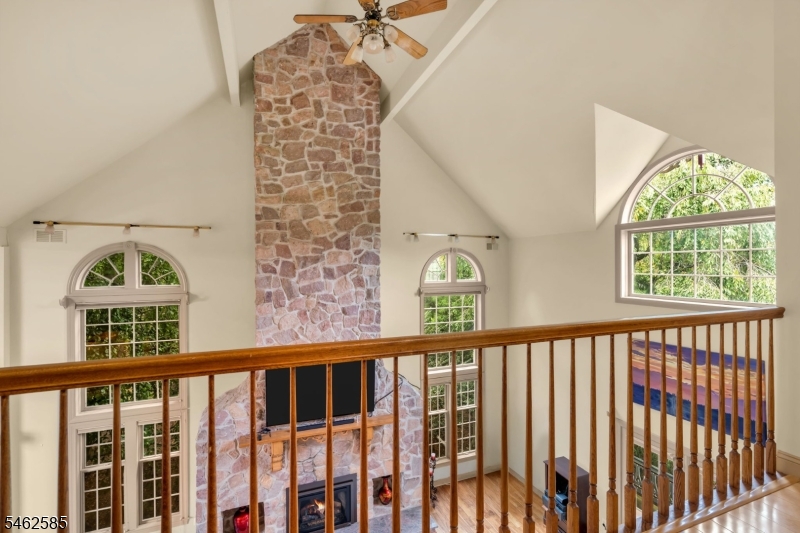 47 Rustic Trl Property Photo 24