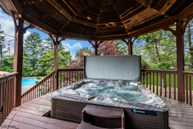 47 Rustic Trl Property Photo 37