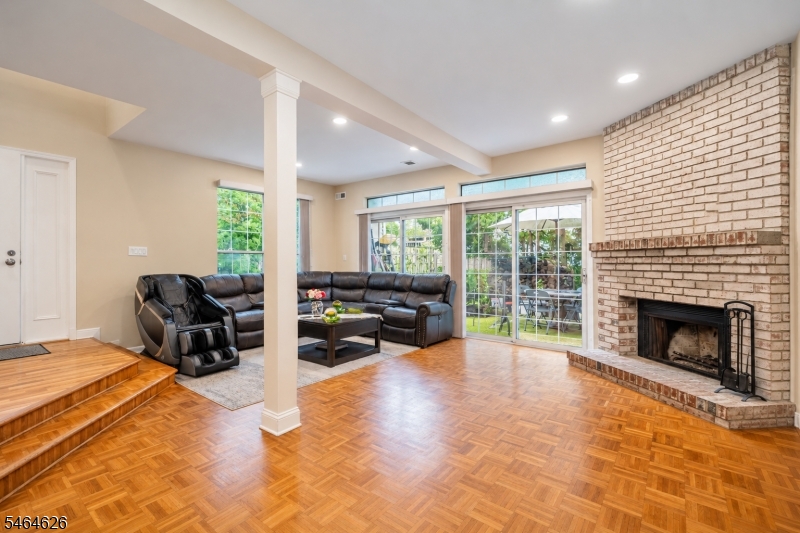 22 Borelle Sq Property Photo 6