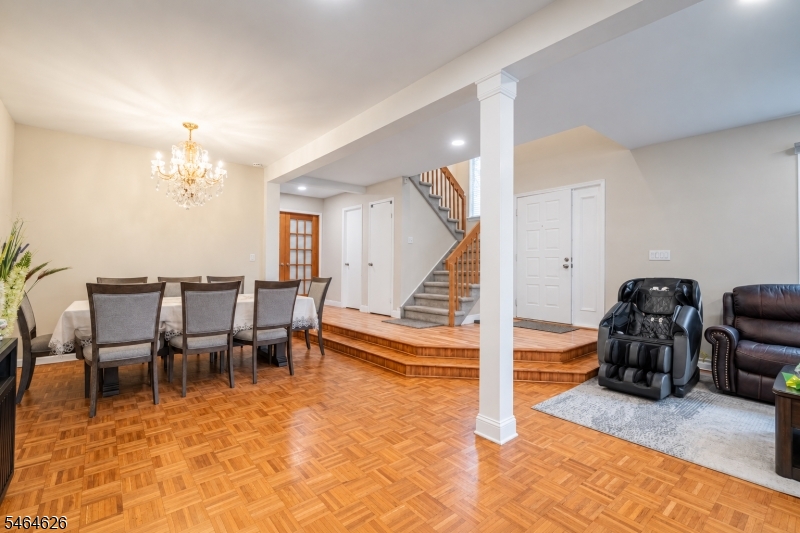 22 Borelle Sq Property Photo 7