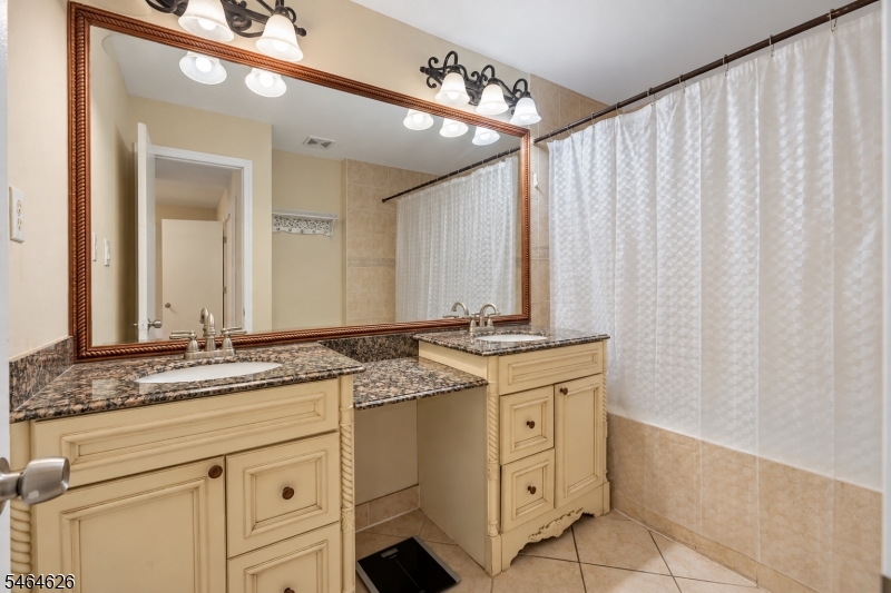 22 Borelle Sq Property Photo 15