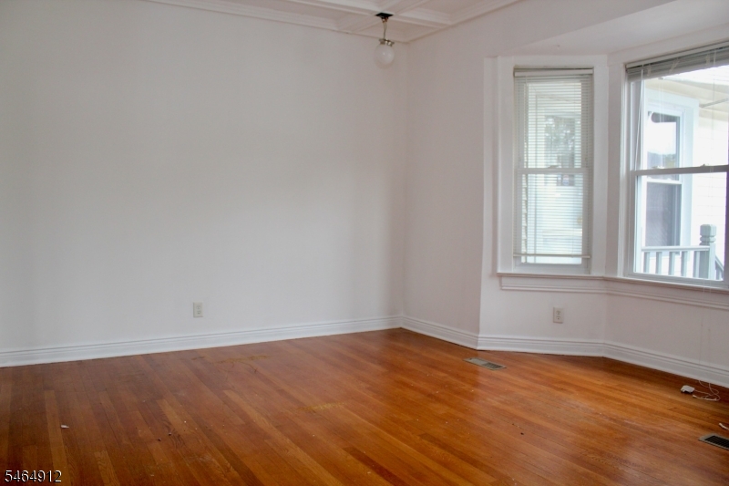 424 Lafayette Ave Property Photo 11