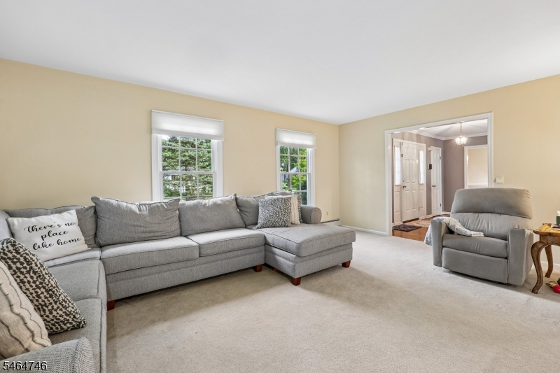 12 Hemlock Ln Property Photo 7
