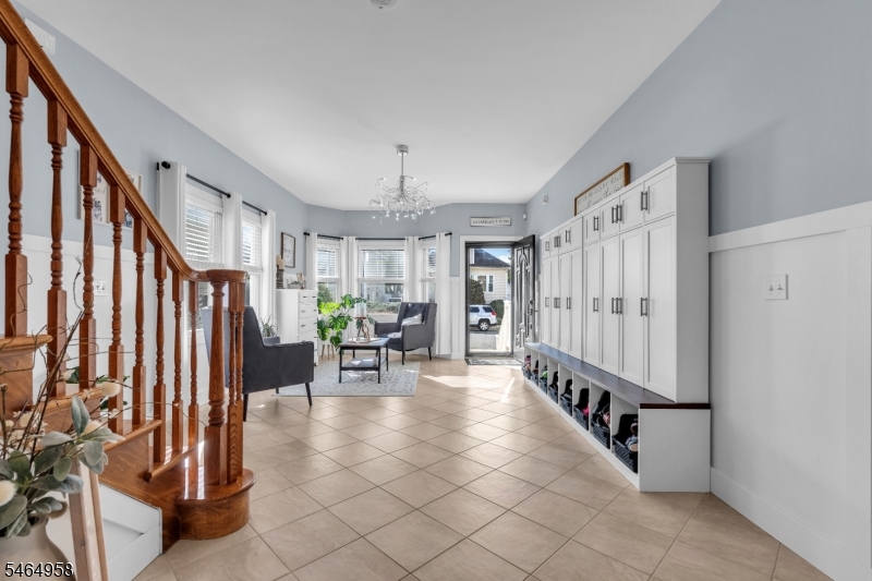 17 Center St Property Photo 3