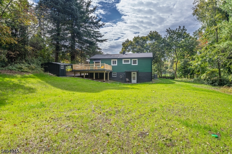 7 Fox Hill Dr Property Photo 6