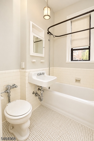 363 Mt Prospect Ave 2 Property Photo 18
