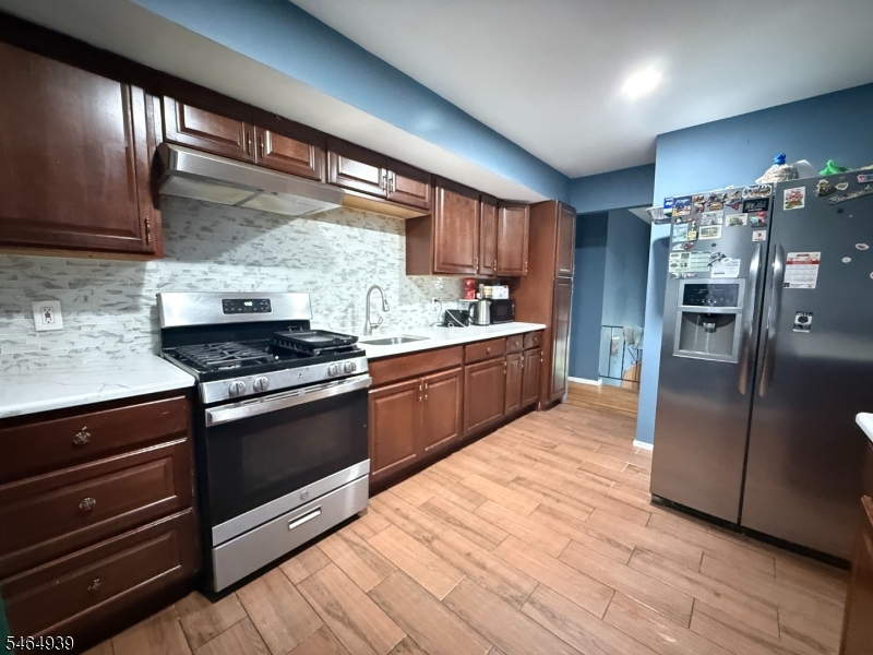 53 Curtis Ave Property Photo 5
