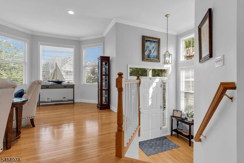 9 S Shore Dr Property Photo 4