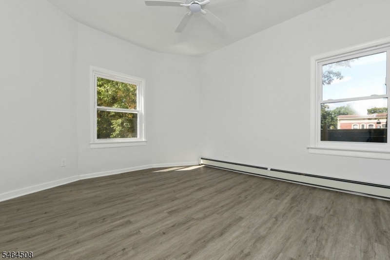 41 Mission St 3 Property Photo 16