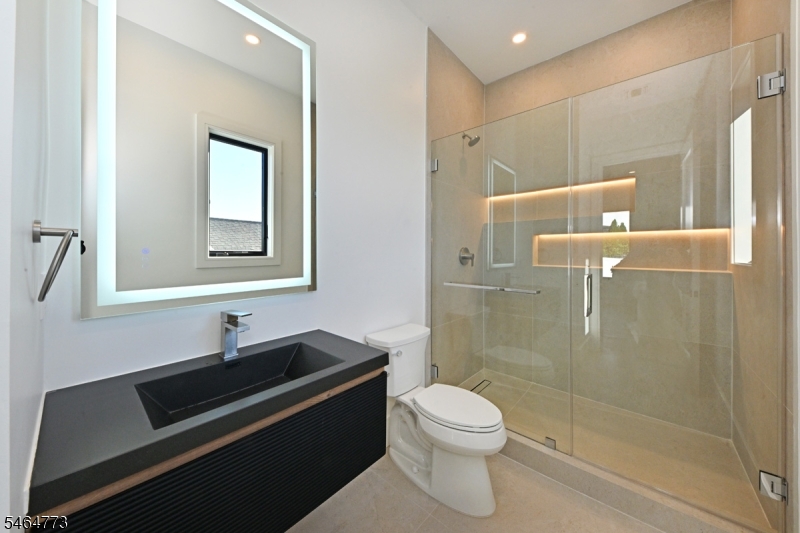 119 Arnot Pl Property Photo 14