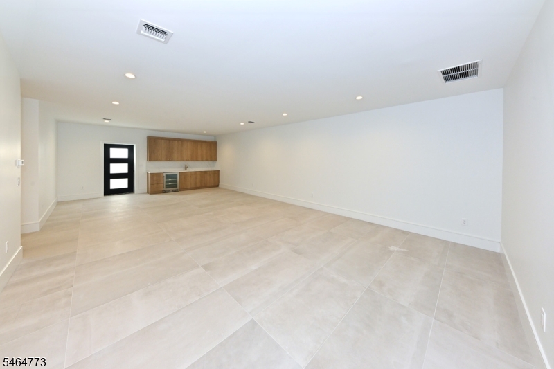 119 Arnot Pl Property Photo 24