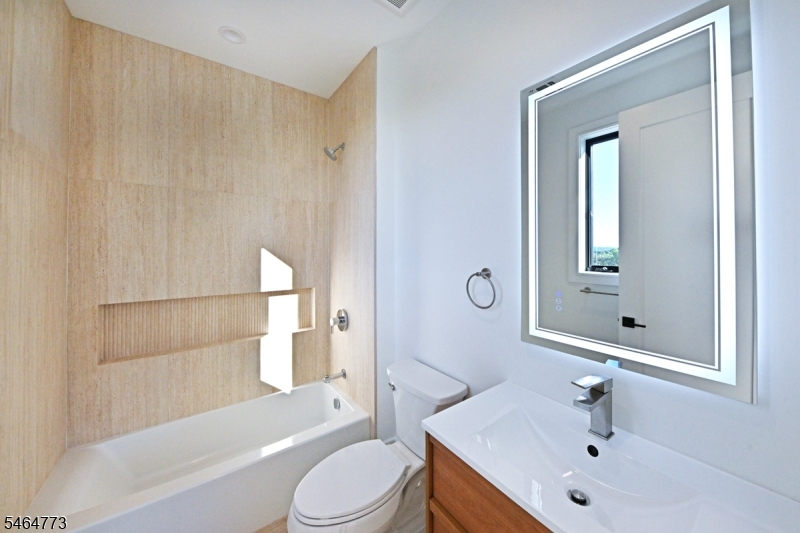 119 Arnot Pl Property Photo 31