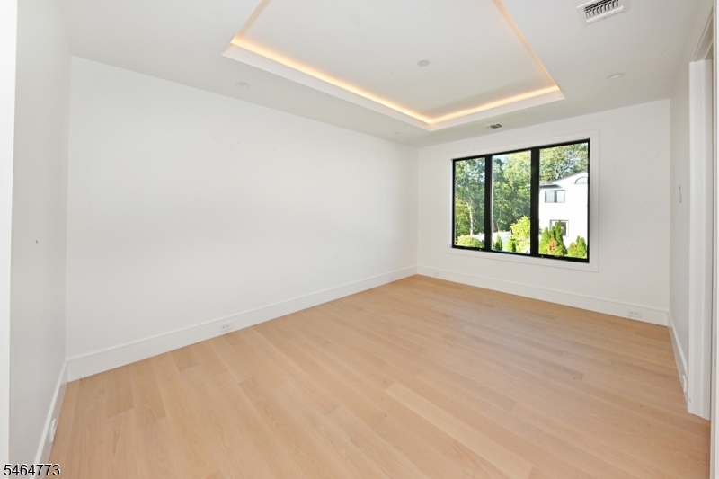 119 Arnot Pl Property Photo 37