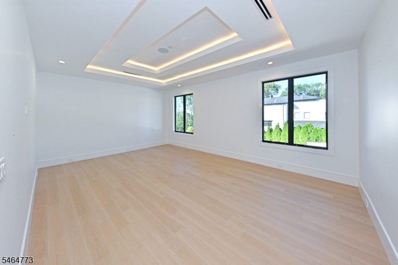 119 Arnot Pl Property Photo 40