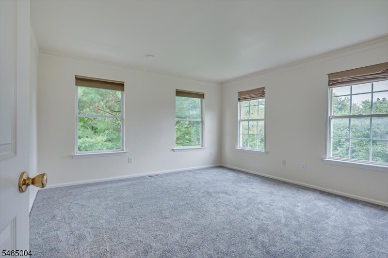 99 Castle Pointe Blvd Property Photo 22