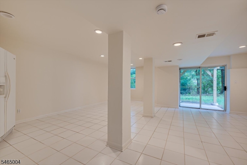 99 Castle Pointe Blvd Property Photo 32