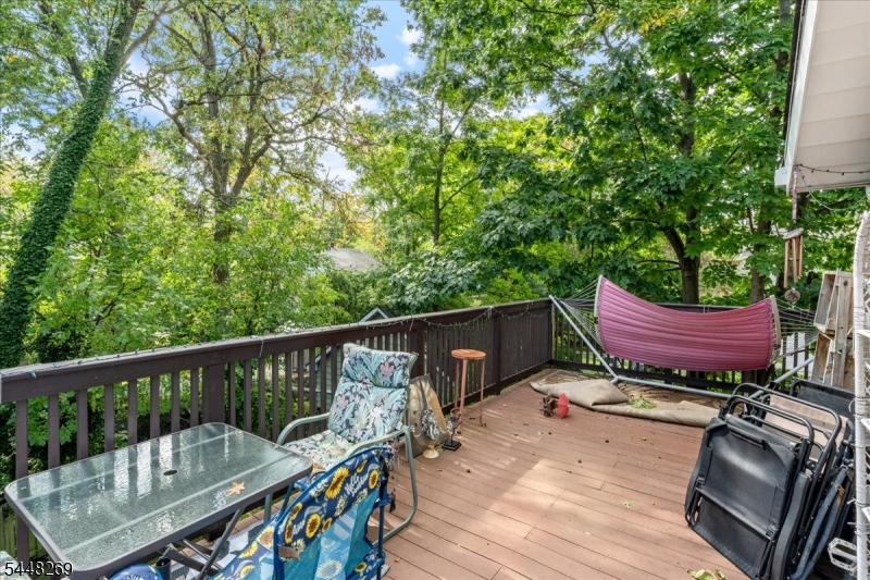 677 Willow Ave Property Photo 31