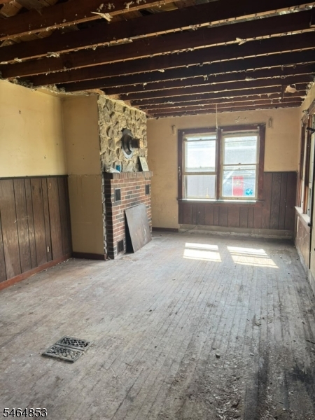 1401 Chestnut St Property Photo 3