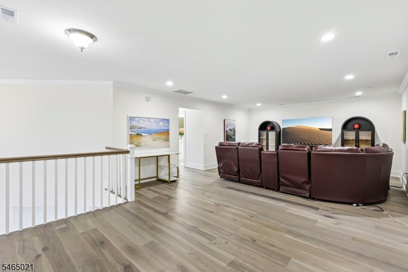 14 Monmouth Rd Property Photo 22