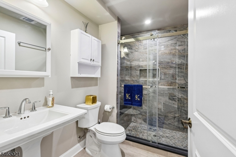 14 Monmouth Rd Property Photo 40