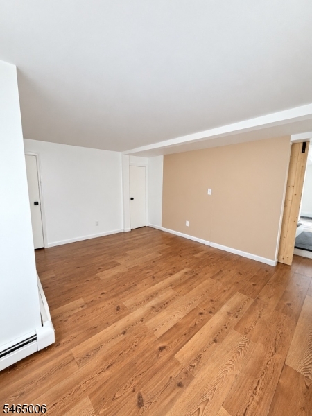 170 Main St Property Photo 6