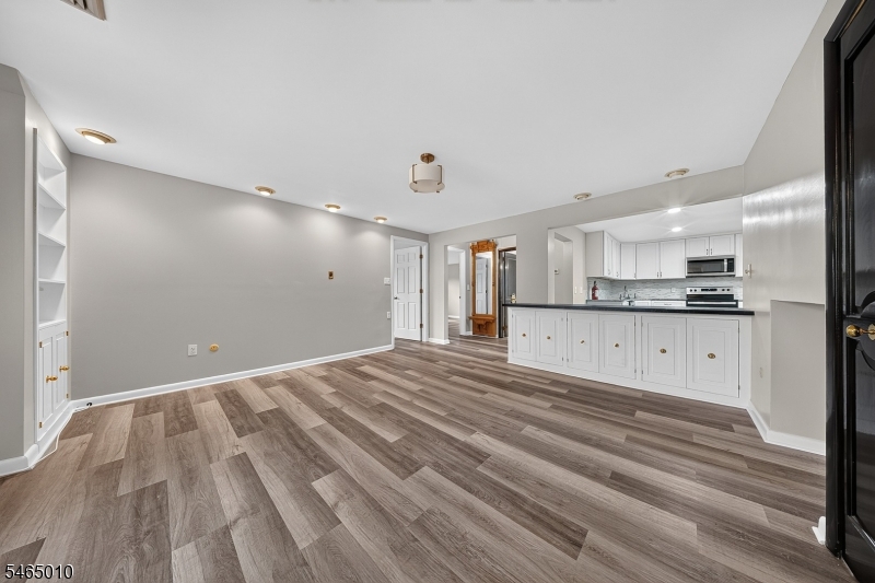 24 Don Bosco Ave 2 Property Photo 15
