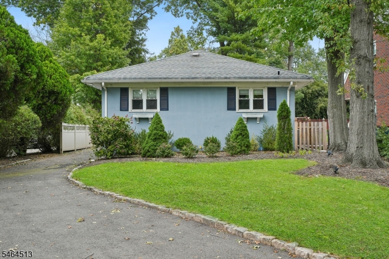 15 Lessing Road Property Photo 1