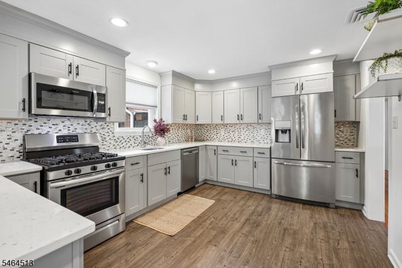 15 Lessing Road Property Photo 13
