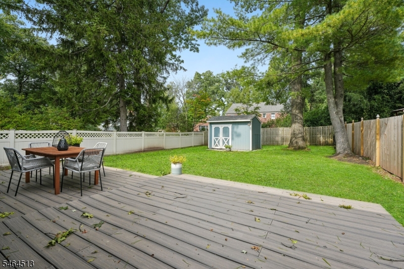 15 Lessing Road Property Photo 29