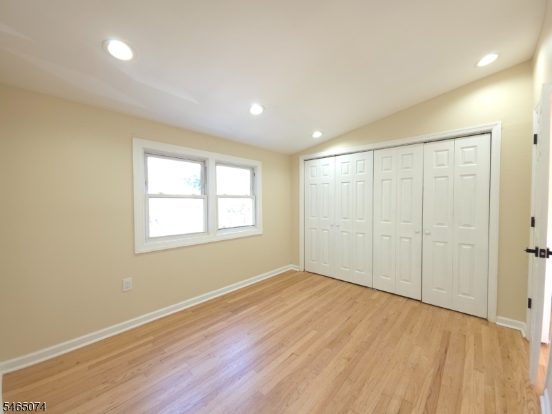683 Mill St Property Photo 16