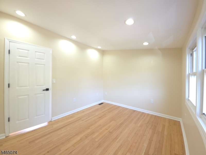 683 Mill St Property Photo 17