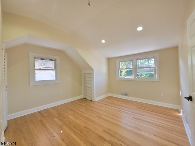 683 Mill St Property Photo 18