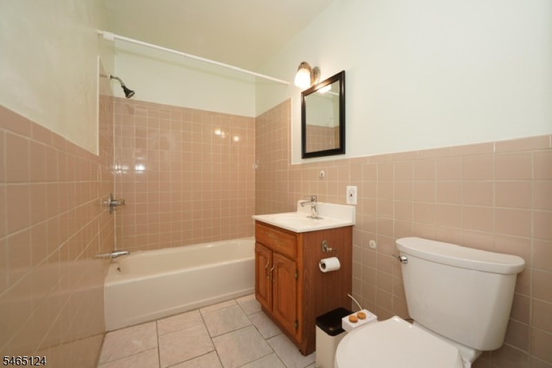 15 Forest St 11 Property Photo 7