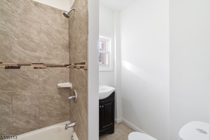 30 Grace St Property Photo 14