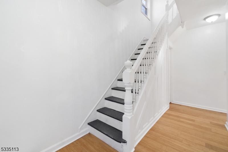 30 Grace St Property Photo 15