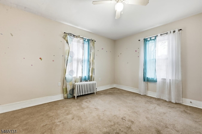 1074 Rose St Property Photo 14