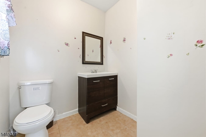1074 Rose St Property Photo 16