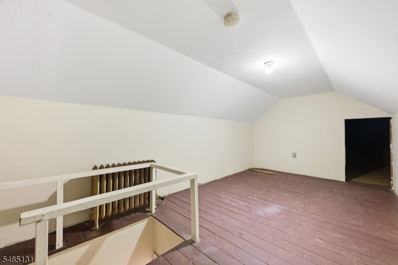 1074 Rose St Property Photo 24