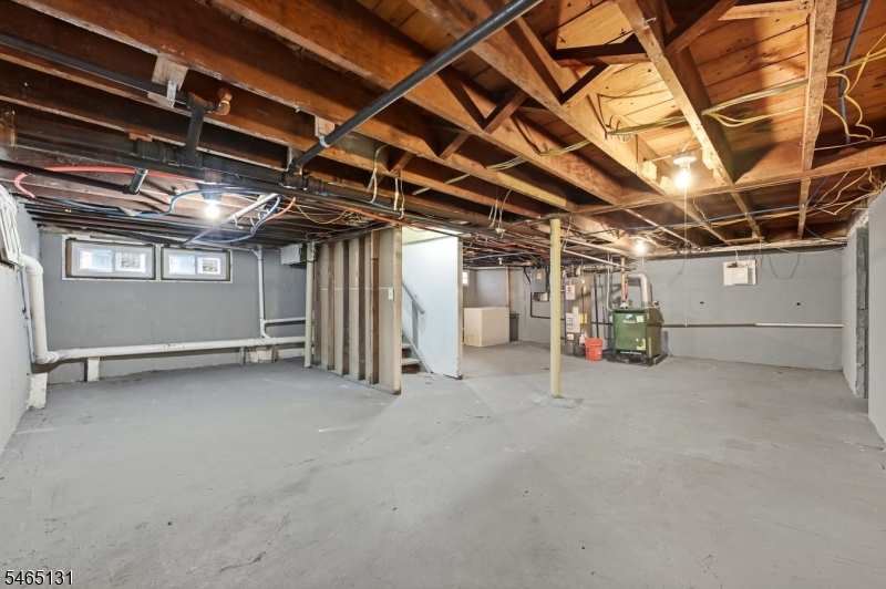 1074 Rose St Property Photo 26